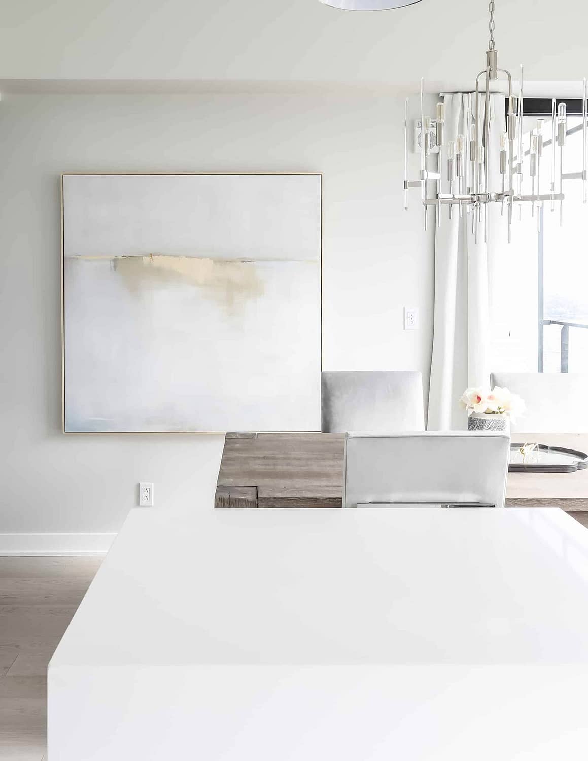 Ville-Marie---Dining-Room-Painting-Close-Up