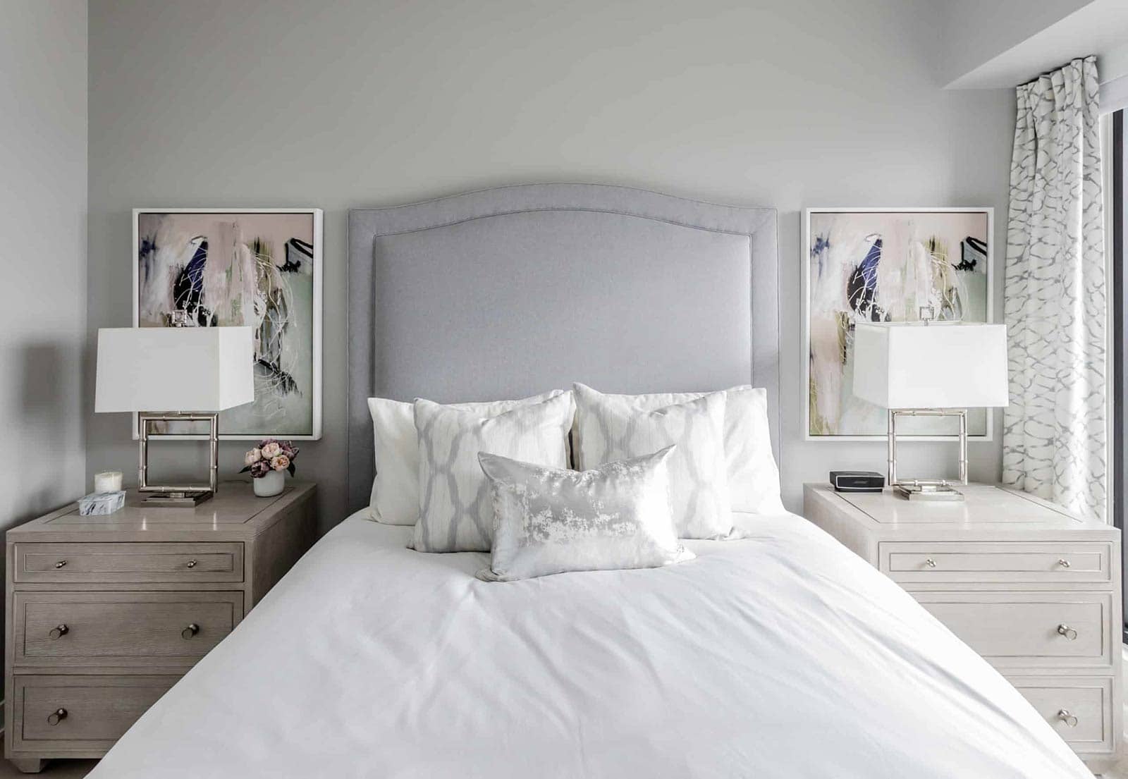 Ville-Marie---Bedroom-Bed-View